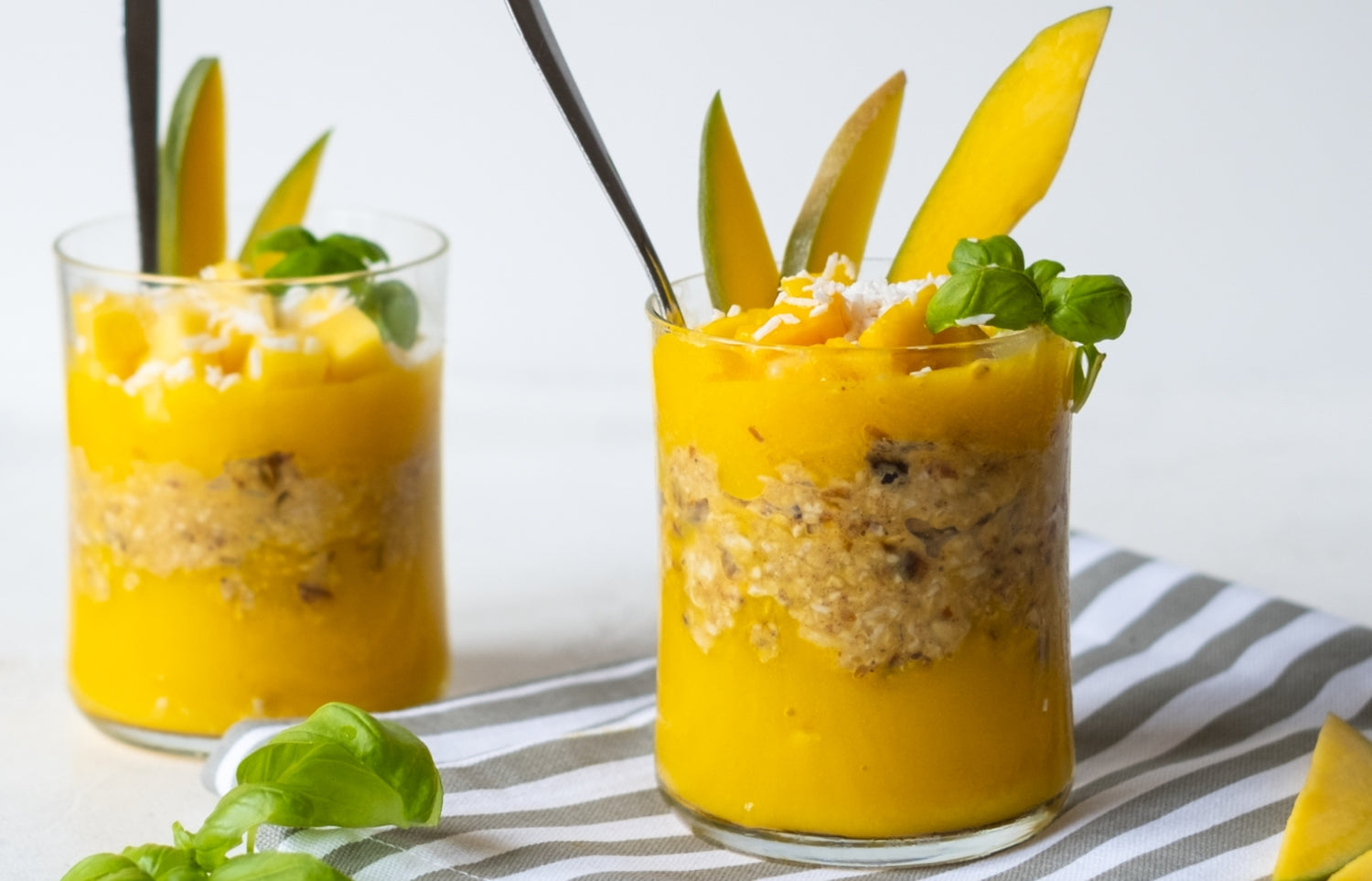 Summery overnight oats with mango and coconut