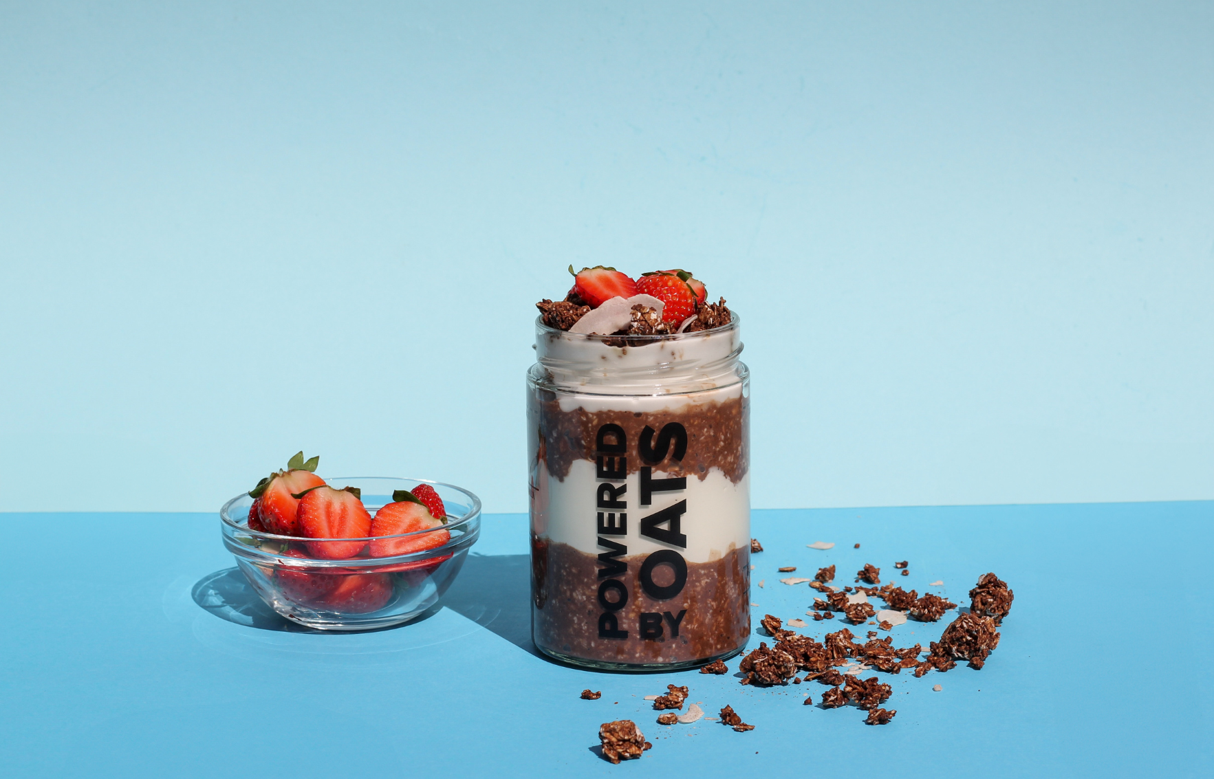 Double-Choc Protein Overnight Oats mit Kakao-Knusper & Kokos – das Schoko-Frühstück für Fitness-Fans